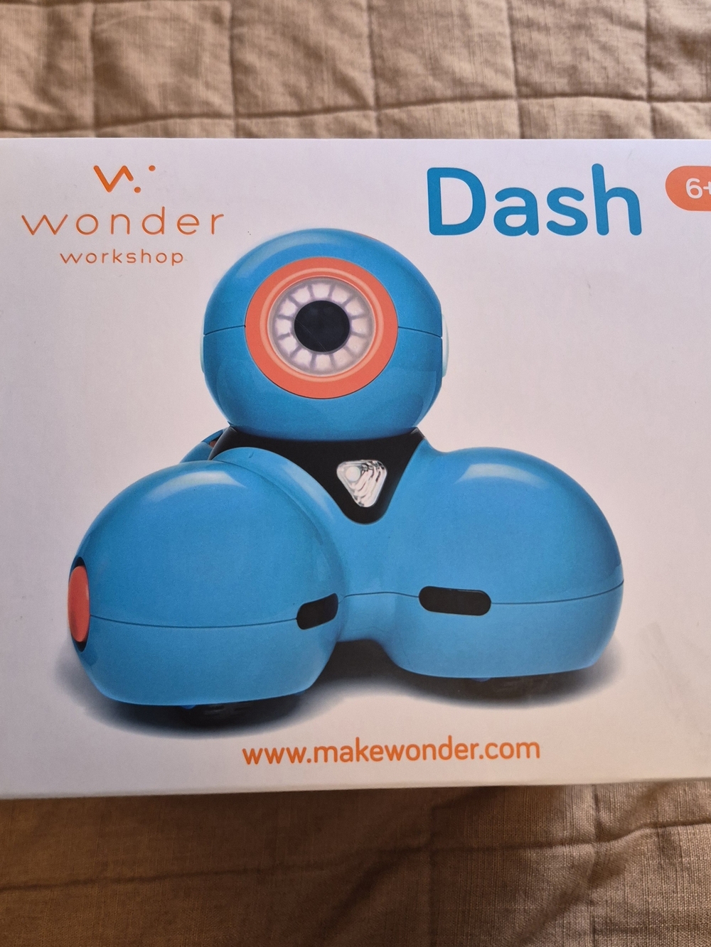 New Wonder Workshop Dash Robot - Blue